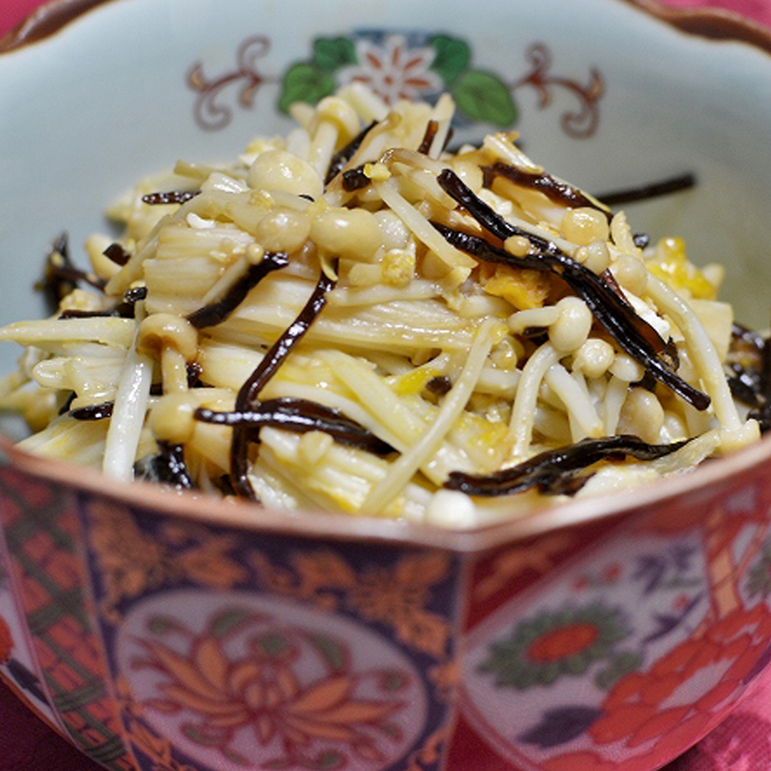 えのきとごま昆布の卵とじ